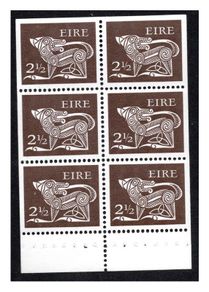 1975 Ireland Gerl Definitive 2.5p Definitive Booklet Pane Mint Never Hinged (MNH). Hibernian HP20