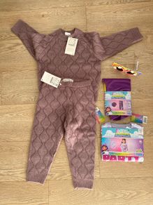 Girls wear