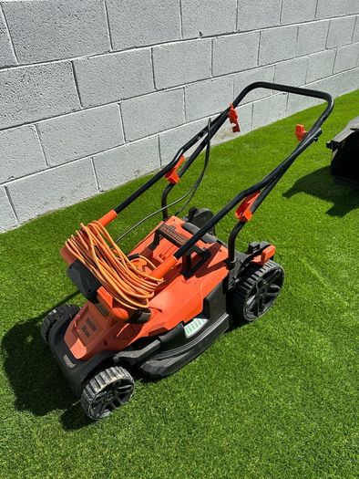 Black + Decker BEMW471BH 1600w Lawnmower