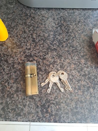Lock cylinder & keys