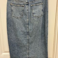 Denim skirt