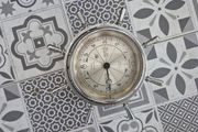 Salem Tide clock