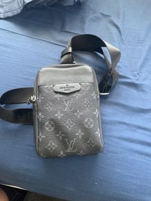 louis vitton pouch