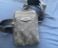 louis vitton pouch