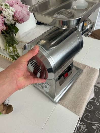 New 220v 1100w commercial Electric Meat Mincer Portable Chopper Blender Food Processors heavy  duty 17kg machine