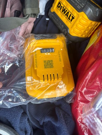 3 dewalt batteries and charger
