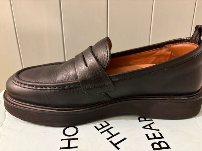 Black loafers - shoe the bear