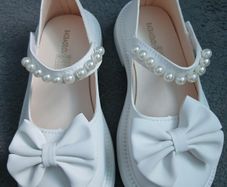 white girls shoes