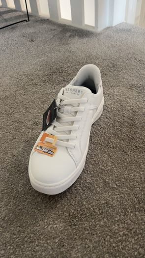 Sketchers Slip Ons/Ins MENS UK8