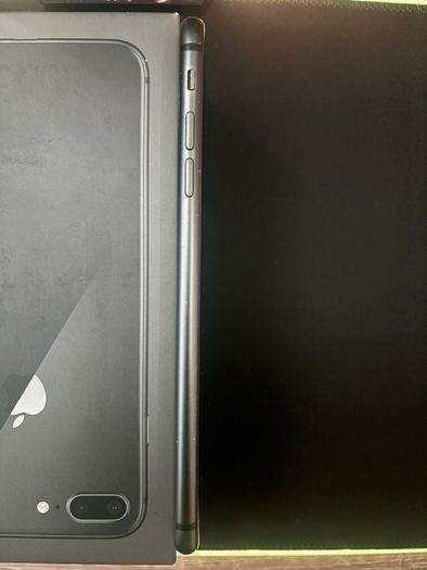 iPhone 8 Plus 256GB Space Grey - Unlocked -