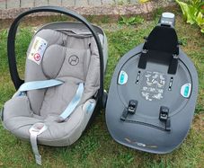 Bundle of x5 essential baby items (0-6 months+)