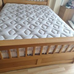 King size bed