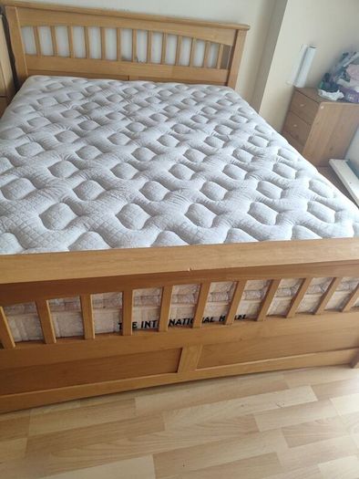 King size bed