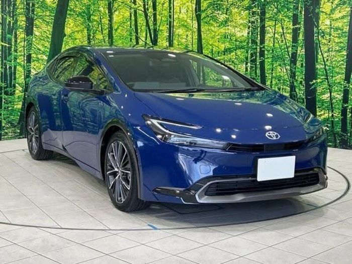 2024 Toyota Prius Hybrid Z  2.0L