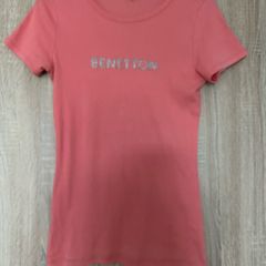 Girls Benetton tshirt size 11/12