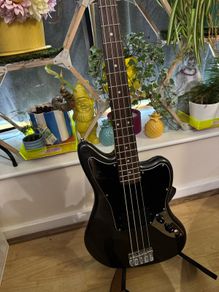 Squier Aff. Jaguar Bass