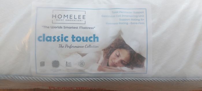 Classic Touch - Double Divan Bed With Mattress (4ft6)
