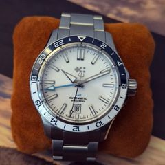 Christopher Ward C60 Trident GMT 300 40mm