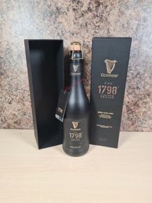 GUINNESS The 1798 limited Edition Double extra stout collectible beer bottle
