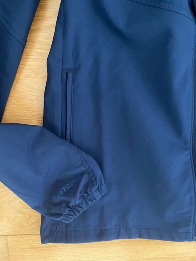 Light autumn / summer women jacket Under Armour