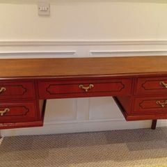 dressing/console table