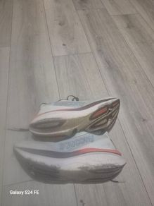 Saucony Endorphin Azura Crimson/ White
