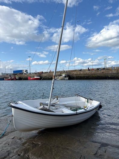 Sailing boat