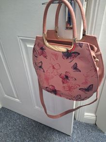 Ladies handbag