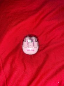 Hello kitty earbuds