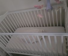 baby cot
