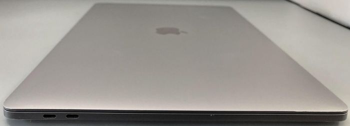 Apple 15" Macbook Pro A1990 Touch Bar Intel I7 32GB RAM 1TB SSD