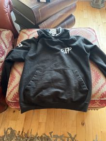The GAP  hudded sweatshirt size S