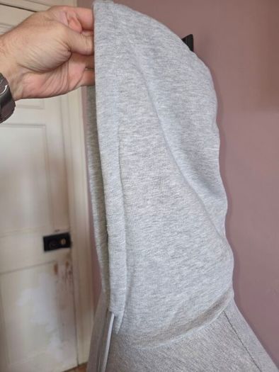 Lacoste Classic Fit Hoodie - Large size