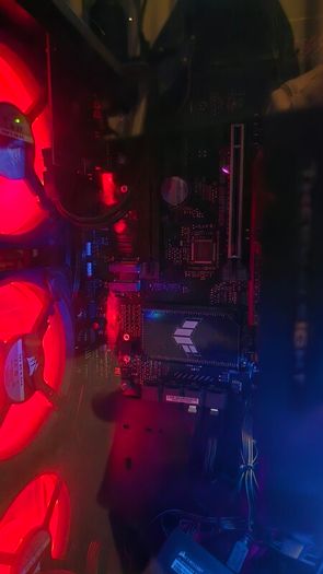 7800x3d | 32gb Ddr5 | 1tb Ssd | No GPU Starter Pc