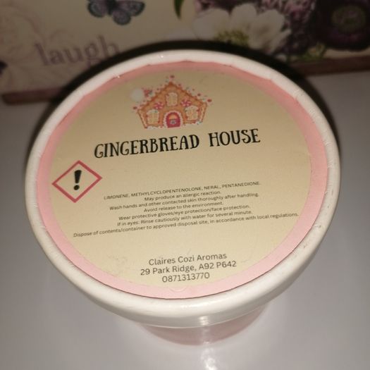 Gingerbread House wax Wax melts