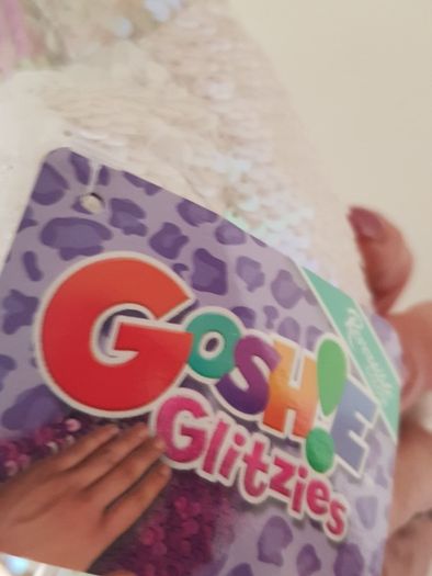 Goshe Glitzie Soft Toy and Gift Bag