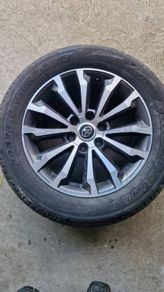 Land Cruiser 2024. 19" Alloy wheels