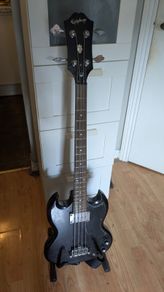 Epiphone Bass + Stand + HB preamp + Cables (Full starter kit)