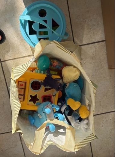 toys