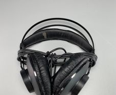AKG K52 studio headphones over-ear closed-back 3.5mm wired black
