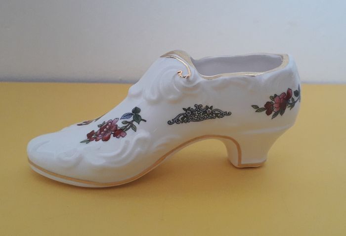 Vintage - Collectable Miniature Shoe/Slipper