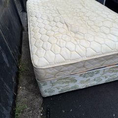 Double bed free
