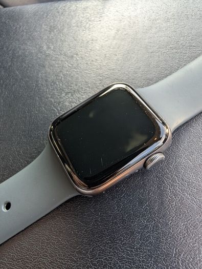 Apple Watch SE 2nd Gen, 40mm - Space Grey