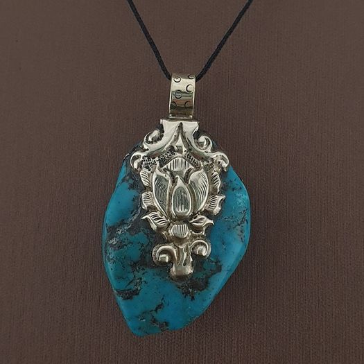 Vintage Arizona Turqouise Silver Bird Desgin Pendant