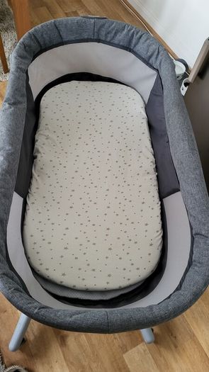 Chicco 4in1 with a tray and mattress