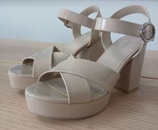 Brand new platform shoes