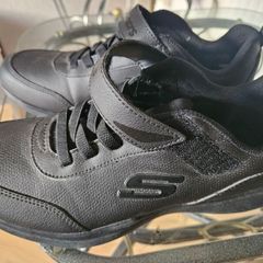 Skechers black shoes non marking size 4