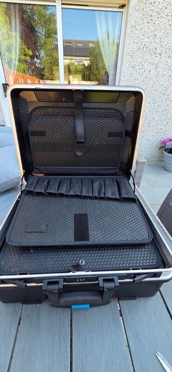 tool case B+W international