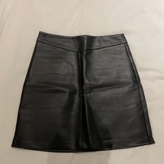 New Look Faux Leather Mini Skirt in Black