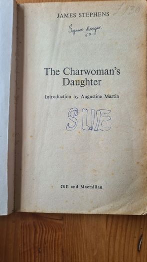 The Charwomans Daughters. By James Stephens. Rare Vintage First Edition. Paperback In Good Condition